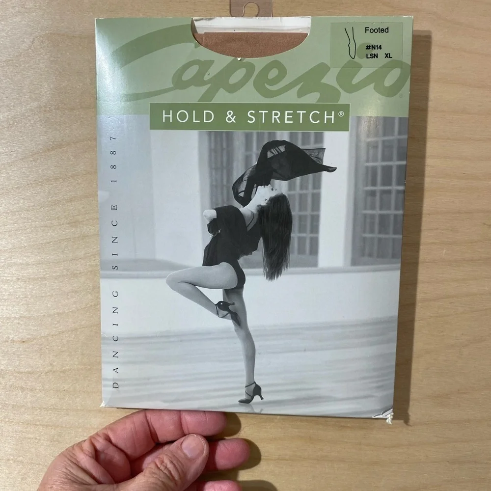 Capezio Hold & Stretch Footed Tights XL (MX)